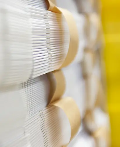 Briefe Broschüren gebündelt - täglocher Dokumentenversand