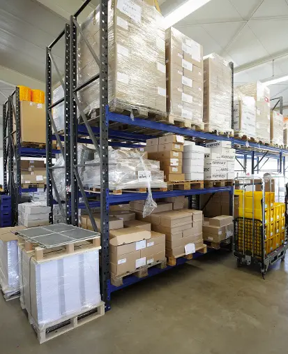 Lagerung Produkte für den Versand - Versandregal